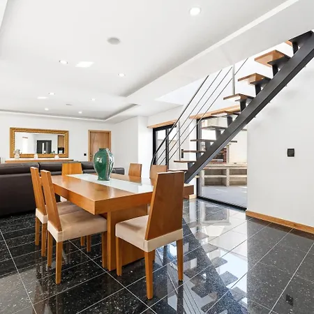 Guestready-contemporary Retreat With Rooftop 4* 埃斯波森迪