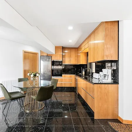 招待所 Guestready-contemporary Retreat With Rooftop