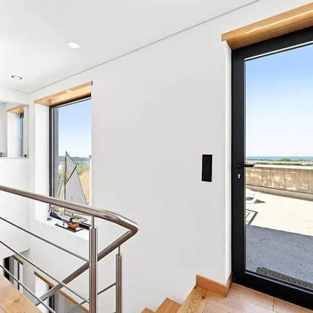 Guestready-contemporary Retreat With Rooftop 招待所 4*