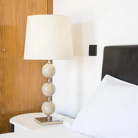 Guestready-contemporary Retreat With Rooftop 4*
