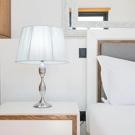 Guestready-contemporary Retreat With Rooftop إسبونسيندي